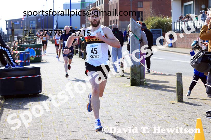 The 2024 Blyth 10k Road Race.  Photo: David T. Hewitson/Sports for All Pics
